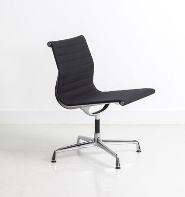 Chaise Eames aluminium group de vitra